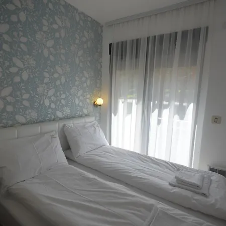 Pino Bianco 1 - Pekovic Apartament