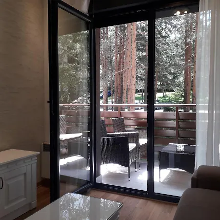 Pino Bianco 1 - Pekovic Apartament *